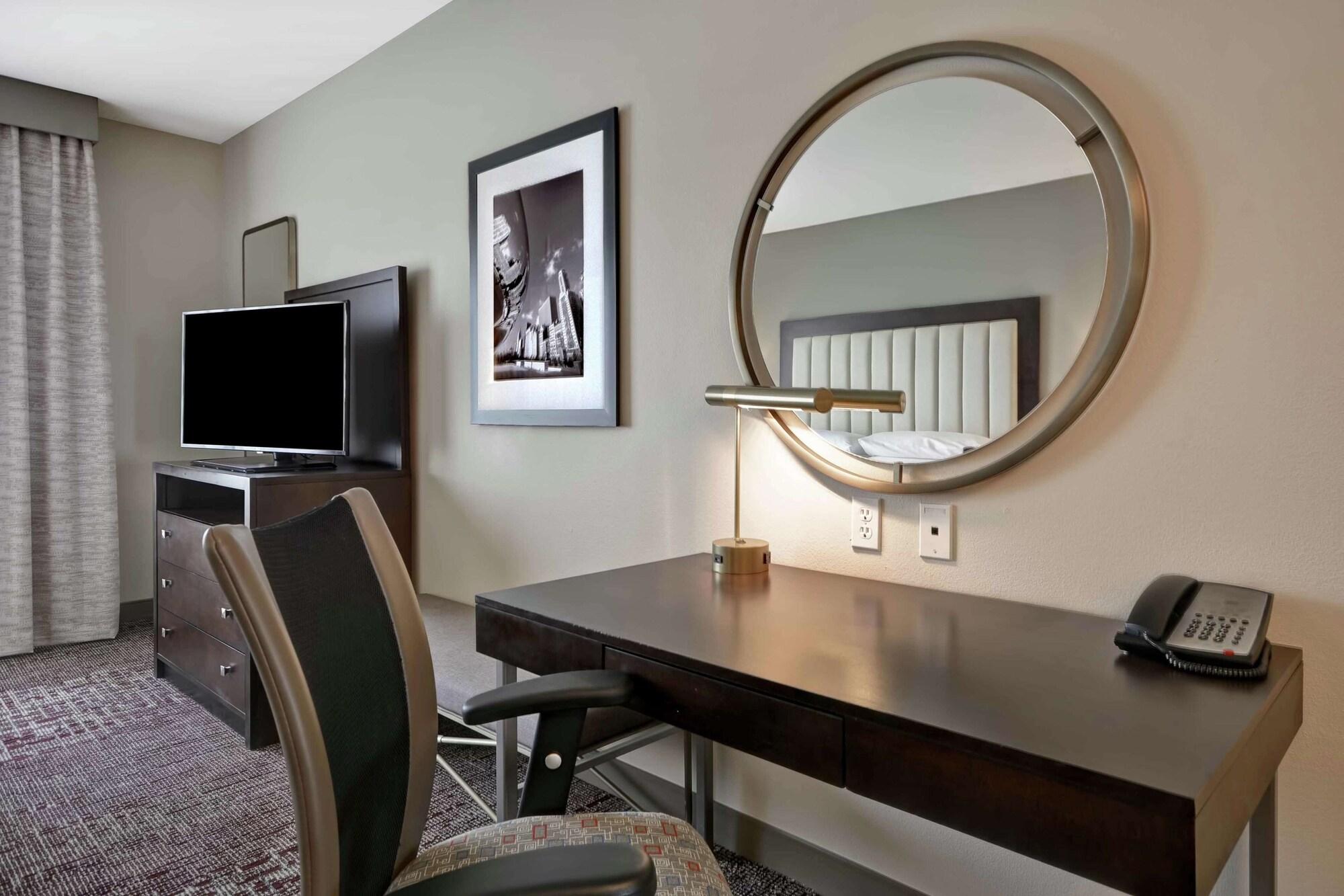 Doubletree By Hilton Chicago Midway Airport, Il Hotel Bedford Park Bagian luar foto
