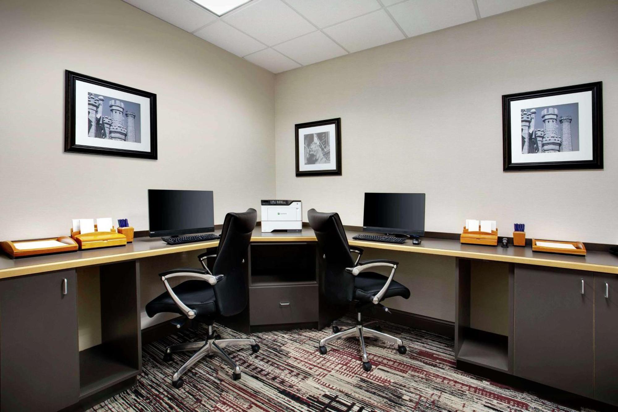 Doubletree By Hilton Chicago Midway Airport, Il Hotel Bedford Park Bagian luar foto