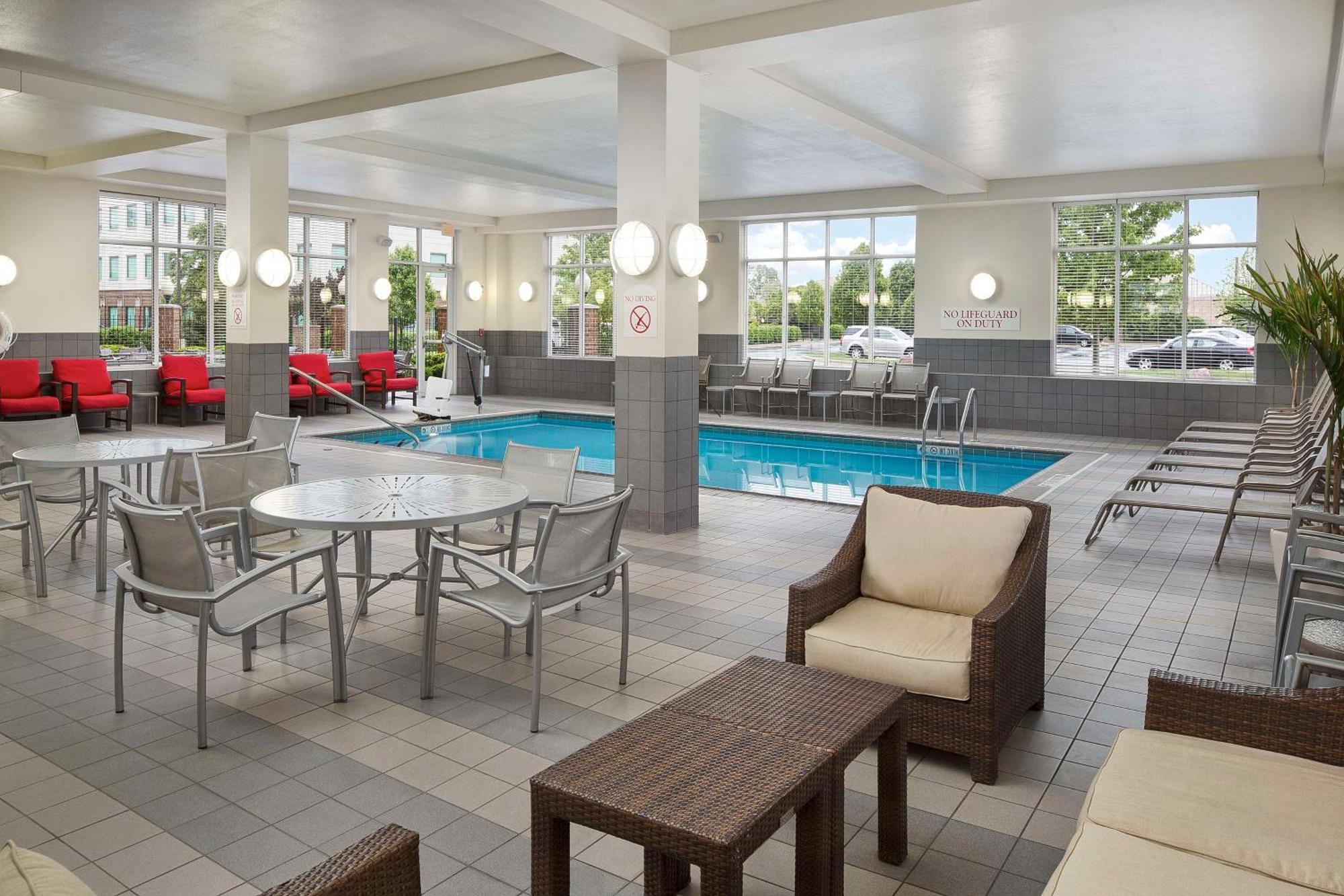 Doubletree By Hilton Chicago Midway Airport, Il Hotel Bedford Park Bagian luar foto