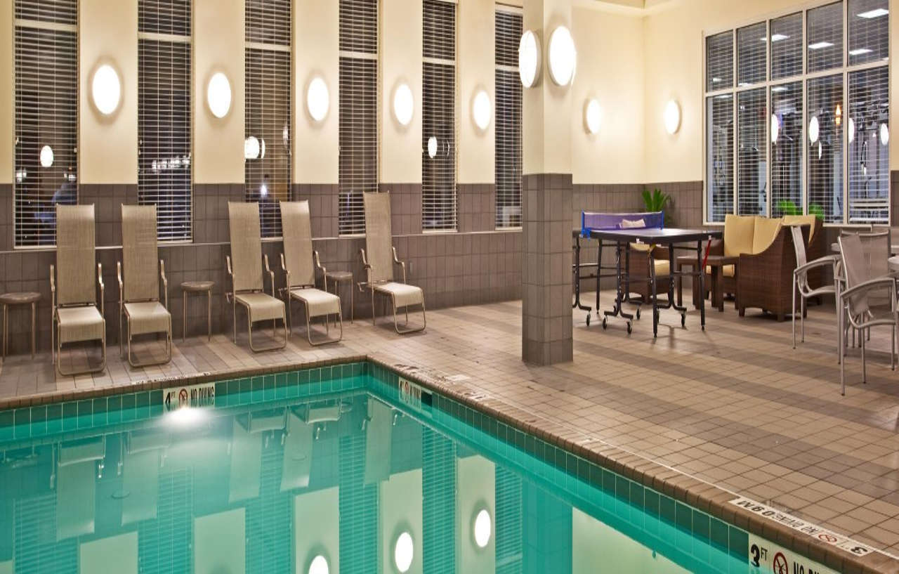 Doubletree By Hilton Chicago Midway Airport, Il Hotel Bedford Park Bagian luar foto
